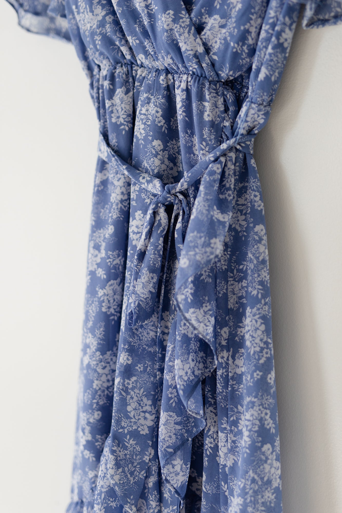 XS Blue/Purple White Floral Surplice SO Dress